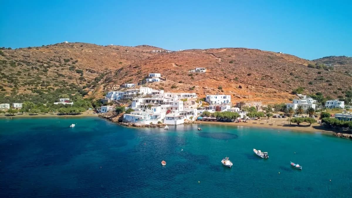 Faros village and beach in Sifnos